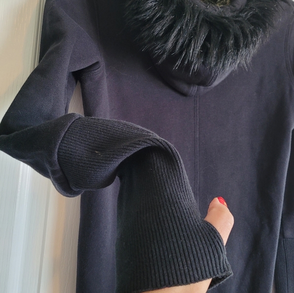 Izzue hooded coat - Picture 10 of 16